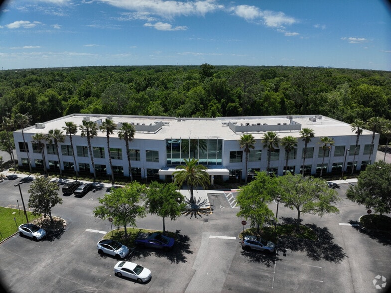 7560 Red Bug Lake Rd, Oviedo, FL à vendre - Communauté Matterport - Image 2 de 25