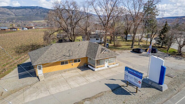 Plus de détails pour 609 Hwy 97, Osoyoos, BC - Bureau à vendre
