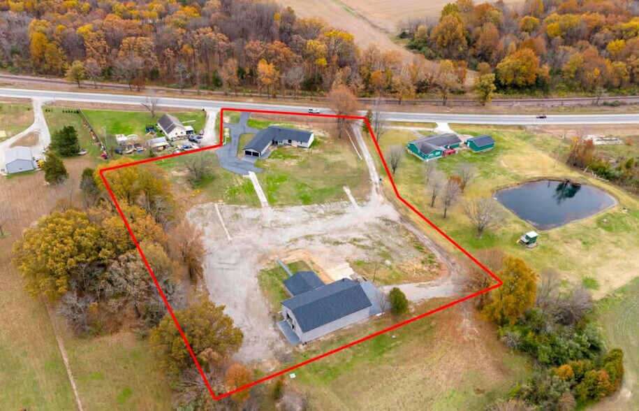 7837 IL-37, Benton, IL à vendre - Aérien - Image 2 de 14