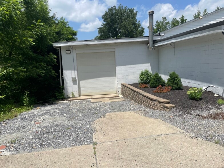 479 Vance Station Rd, Washington, PA for sale - Building Photo - Image 2 of 6