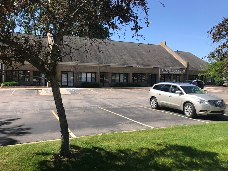 2395 Jolly Rd, Okemos, MI for lease - Building Photo - Image 2 of 6