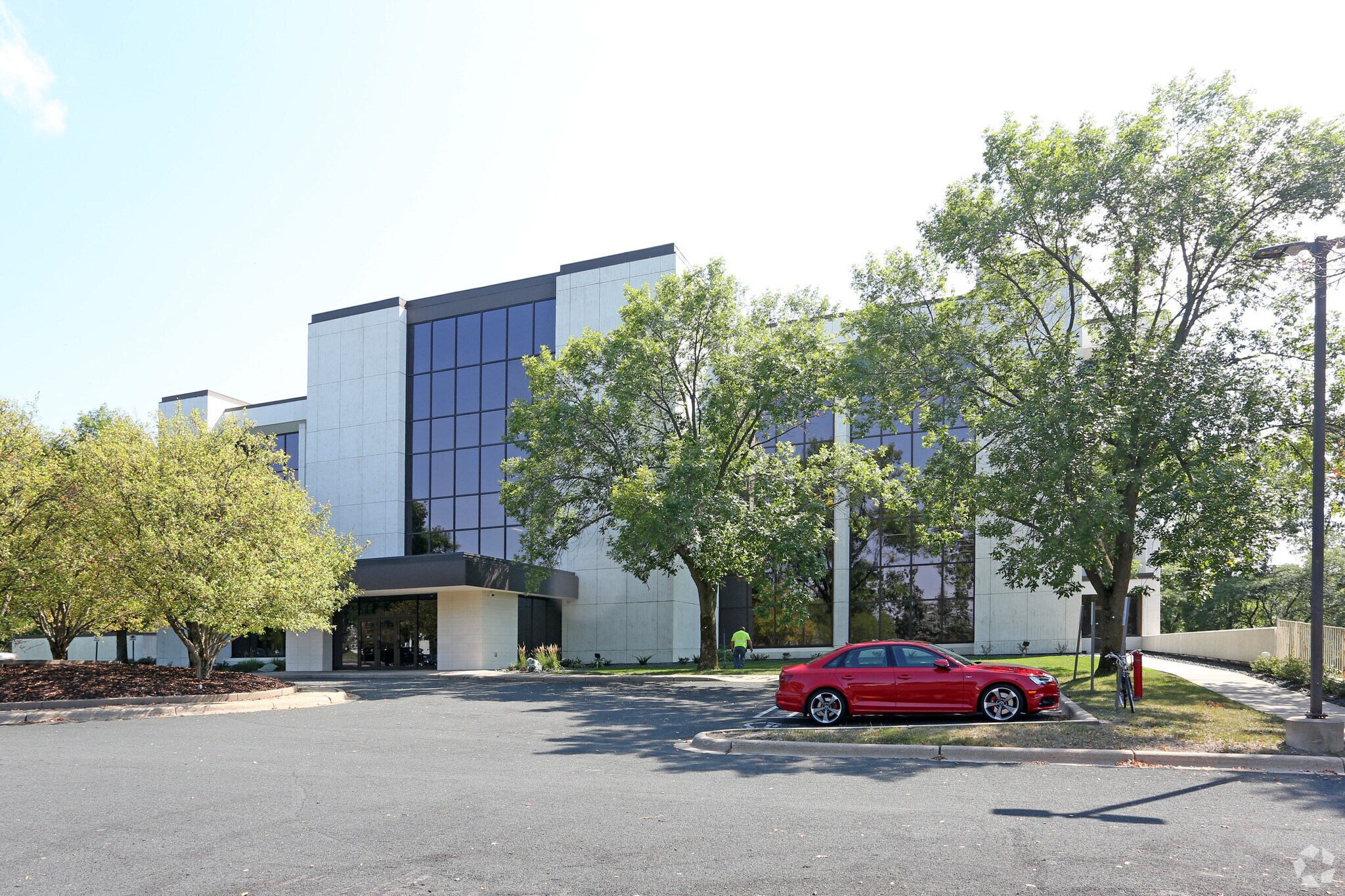 9855 W 78th St, Eden Prairie, MN for lease Building Photo- Image 1 of 11