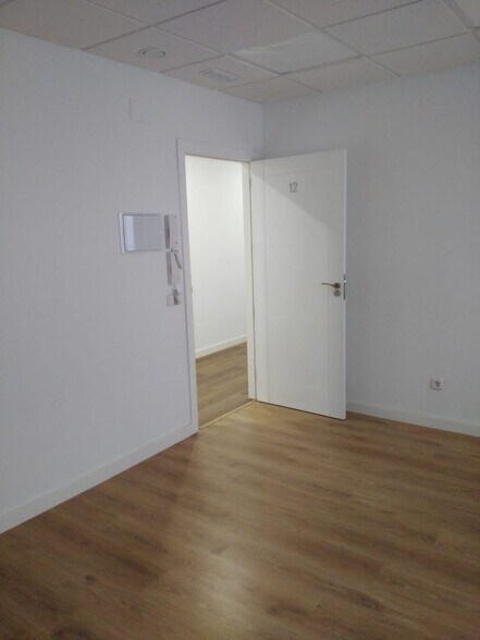 Bureau dans Cáceres, Cáceres à louer - Photo du bâtiment - Image 1 de 7