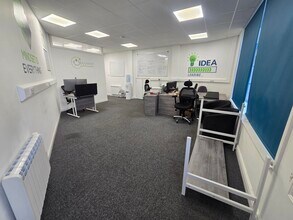 1A Offington Ln, Worthing for lease Interior Photo- Image 2 of 3