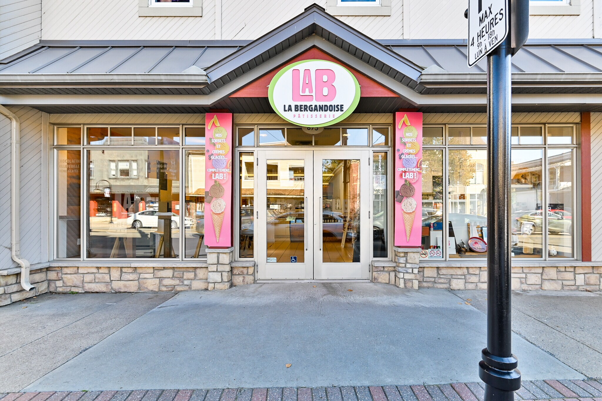 875-877 Rue De Saint-Jovite, Mont-tremblant, QC for sale Building Photo- Image 1 of 1