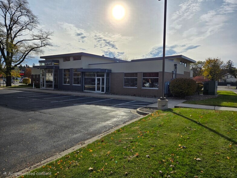 400 4th St NW, Faribault, MN à vendre - Photo du bâtiment - Image 2 de 3