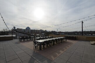 Plus de détails pour 321 W Geer St, Durham, NC - Commerce de détail à louer