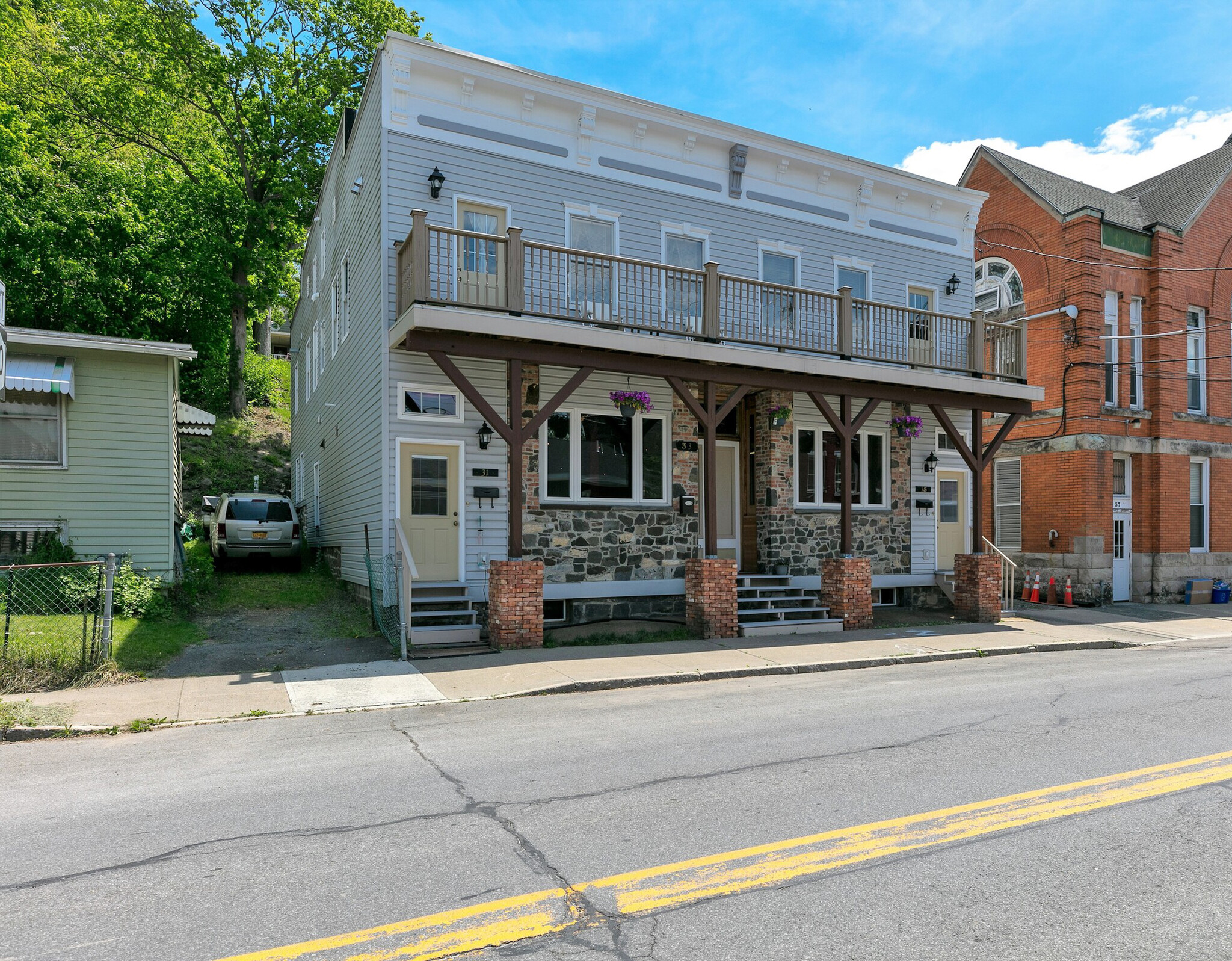 33 S Main St, Castleton On Hudson, NY à vendre Photo du bâtiment- Image 1 de 1