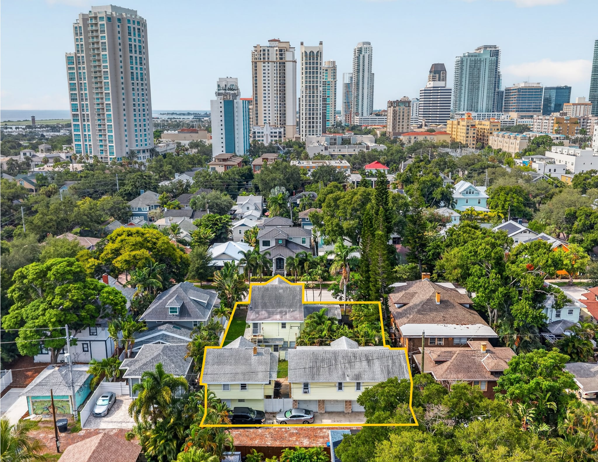 135 7th Ave NE, Saint Petersburg, FL for sale Primary Photo- Image 1 of 31