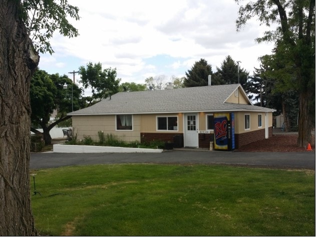 616 Mill St, Maupin, OR for sale - Primary Photo - Image 1 of 22