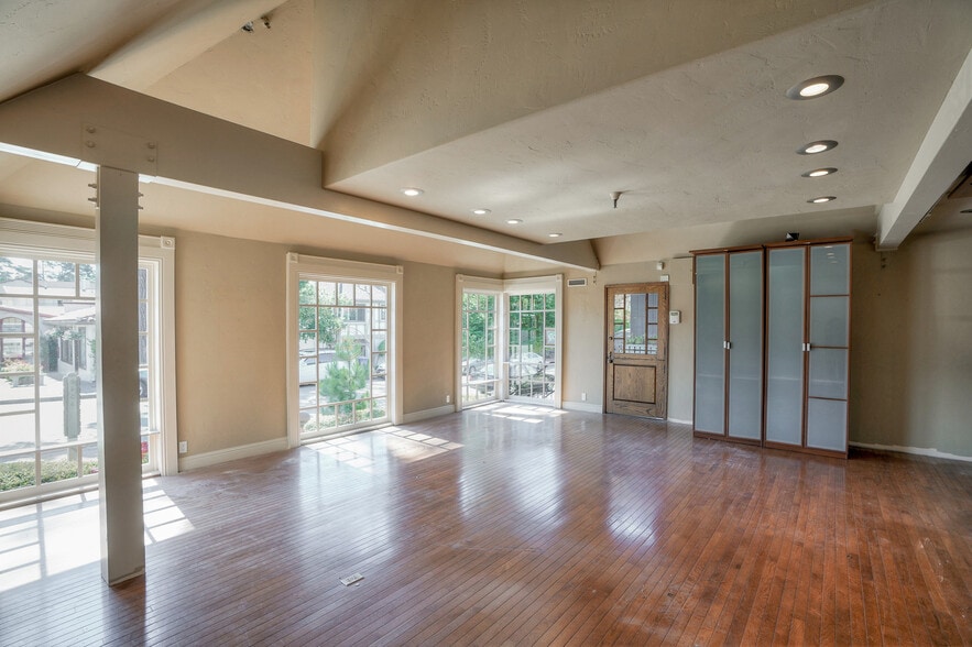 San Carlos St, Carmel, CA for lease - Building Photo - Image 2 of 14