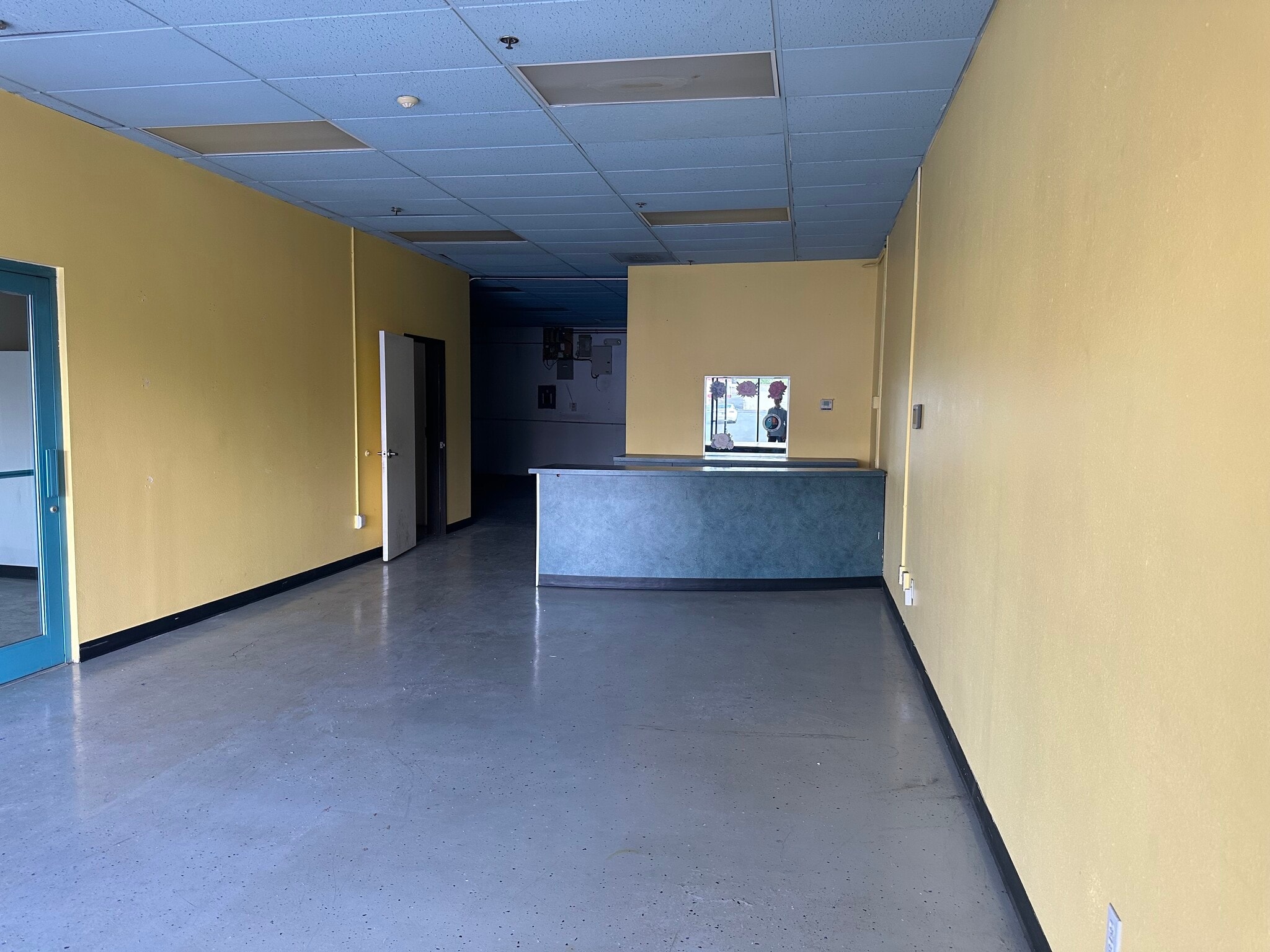 4130-4180 S Sandhill Rd, Las Vegas, NV for lease Interior Photo- Image 1 of 2