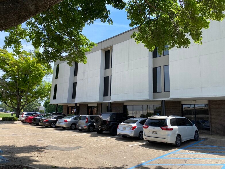 3007 Knight St, Shreveport, LA à louer - Photo du bâtiment - Image 3 de 12