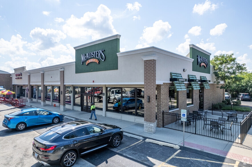 440-450 Army Trail Rd, Bloomingdale, IL for lease - Building Photo - Image 3 of 13