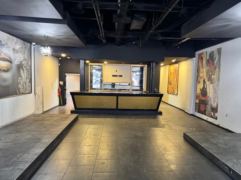 1353 Clairmont Rd, Decatur, GA for lease - Building Photo - Image 2 of 7