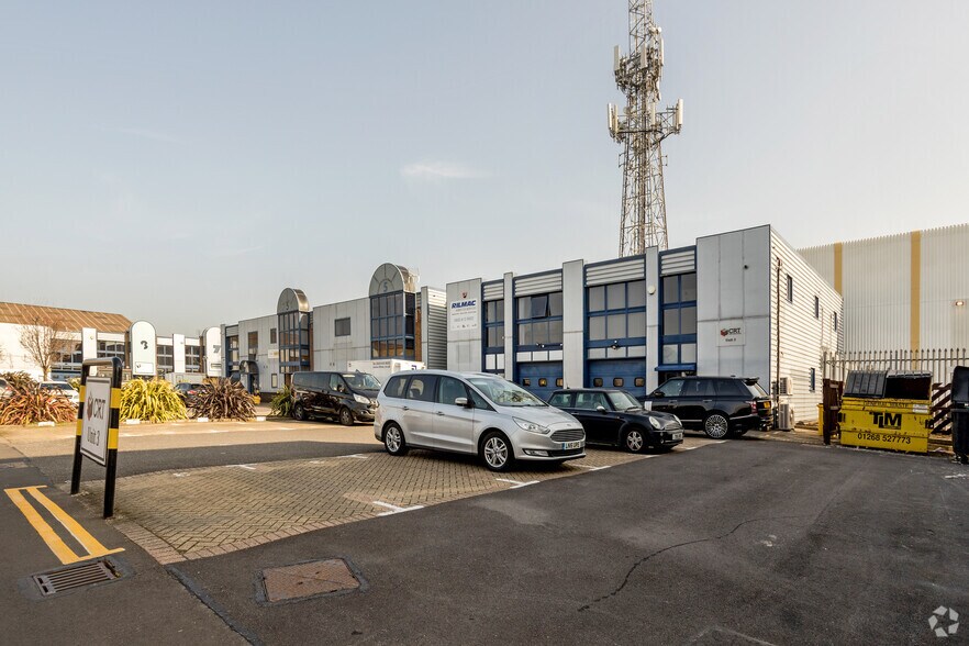 Ashton Rd, Romford à louer - Photo du bâtiment - Image 1 de 3