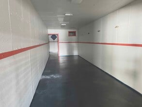 46-174 Kahuhipa St, Kāneohe, HI for lease Building Photo- Image 2 of 2