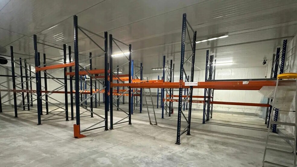 Local d'activités dans Montreuil à vendre - Photo du bâtiment - Image 3 de 7