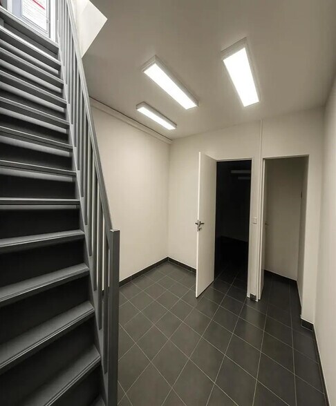 Commerce de détail dans Paris à louer - Photo intérieure - Image 2 de 3