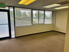 7923 Honeygo Blvd, Baltimore, MD for lease Interior Photo- Image 1 of 7