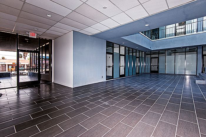 8619 Reseda Blvd, Northridge, CA for lease - Building Photo - Image 2 of 12