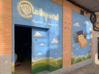 Plus de détails pour Multi-résidentiel à vendre