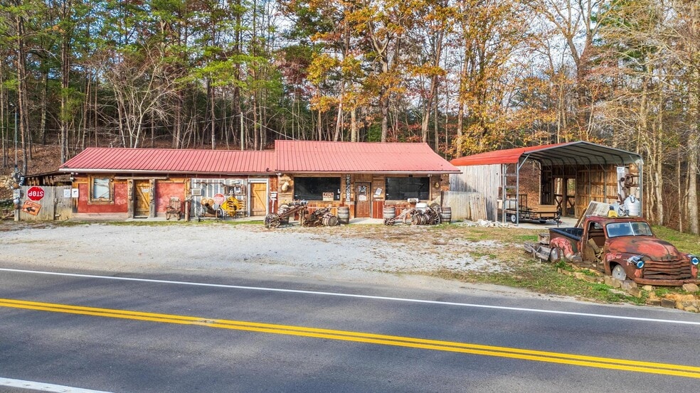 11882 New Highway 68, Tellico Plains, TN for sale - Building Photo - Image 2 of 41