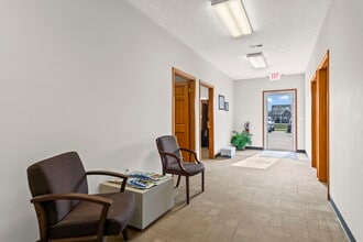 3901 Pintail Dr, Springfield, IL for sale Interior Photo- Image 1 of 8