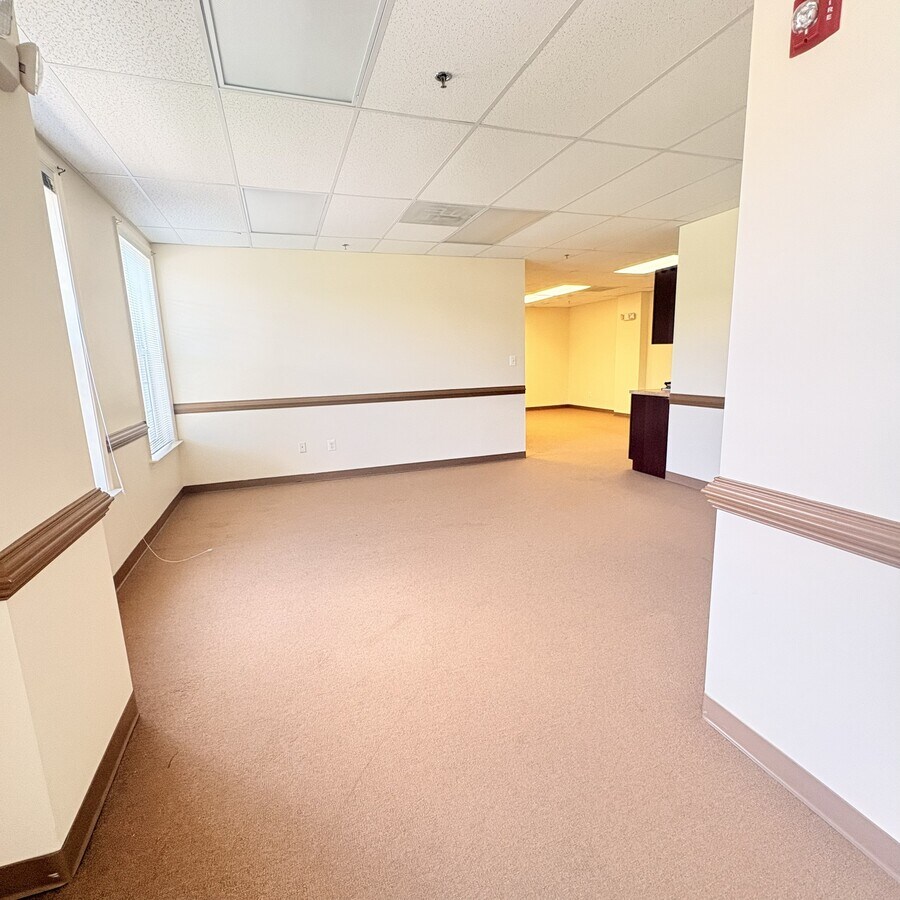 601 7th St, Laurel, MD 20707 - Unit 202 -  - Interior Photo - Image 2 of 9