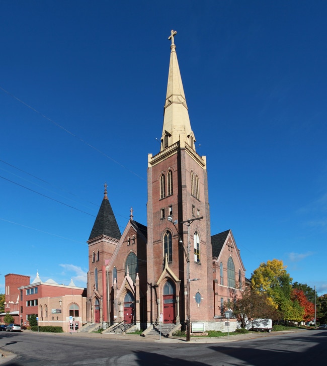 Plus de détails pour 697 13th Ave NE, Minneapolis, MN - Spécialité à vendre