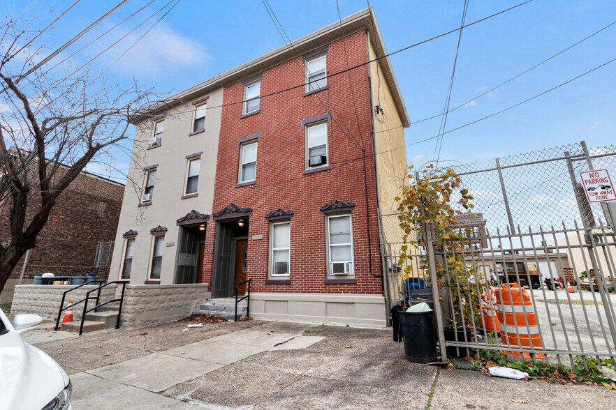 1948 E Stella St, Philadelphia, PA à vendre - Photo du bâtiment - Image 2 de 2