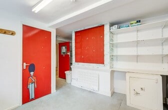 24 South St, Chichester for lease Interior Photo- Image 2 of 7