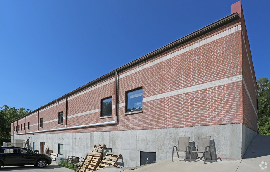 6811-6813 Harrison Ave, Cincinnati, OH à louer - Photo du bâtiment - Image 3 de 3