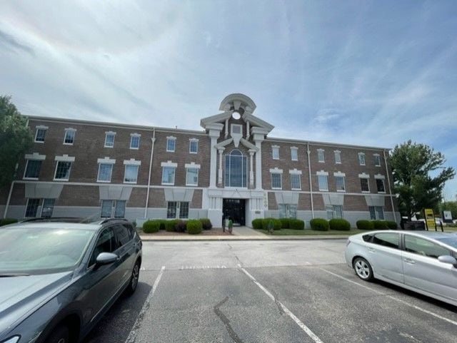 9400 Williamsburg Plaza, Louisville, KY for lease - Building Photo - Image 3 of 12