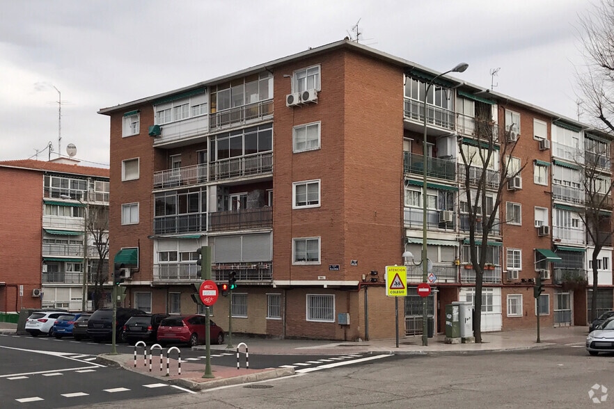 Paseo de los Artilleros, 15, Madrid, Madrid for sale - Primary Photo - Image 1 of 2