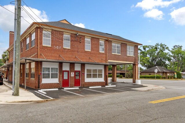 182 NE Justice St, Lake City, FL à vendre - Photo principale - Image 1 de 44