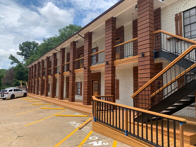 4807 N State St, Jackson, MS à louer - Photo du bâtiment - Image 3 de 5