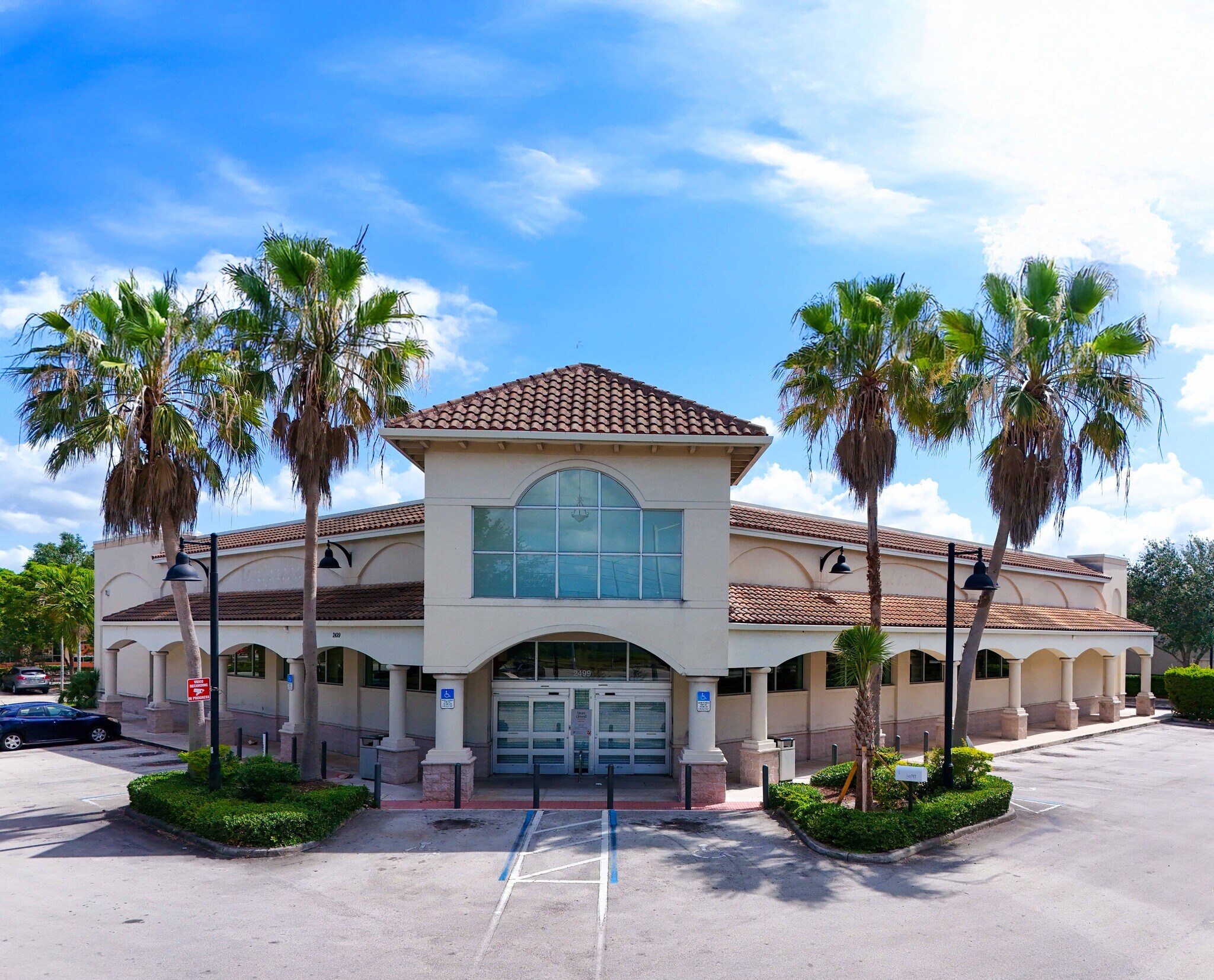 2499 SW 101st Ave, Miramar, FL à vendre Photo du bâtiment- Image 1 de 15