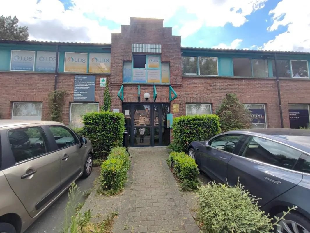 Office in VILLENEUVE-D'ASCQ for lease Building Photo- Image 1 of 4