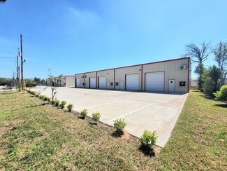 Plus de détails pour 1722 Cargill, Willis, TX - Local d'activités à louer