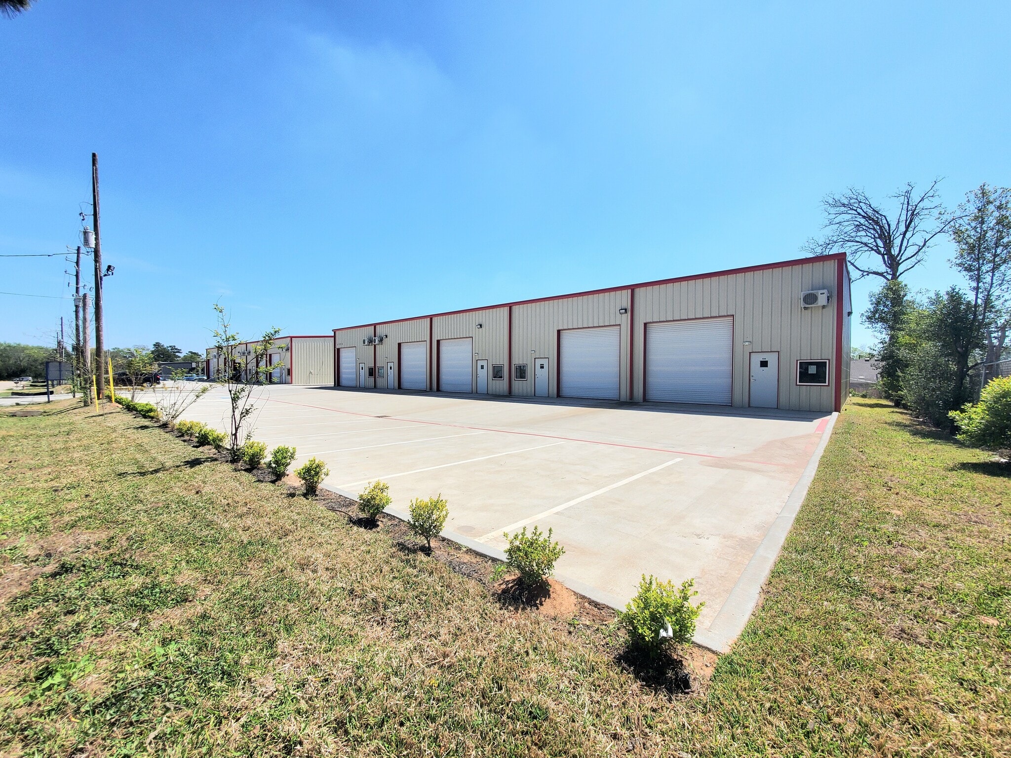 1722 Cargill, Willis, TX for lease Primary Photo- Image 1 of 38