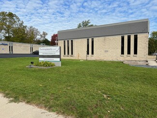 More details for 21430 W Greenfield Ave, New Berlin, WI - Office for Lease