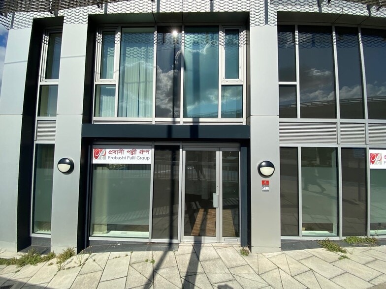 12 High St, London for lease - Building Photo - Image 2 of 4
