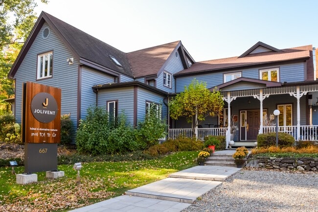 Plus de détails pour 667 Ch De Bondville, Lac-Brome, QC - Services hôteliers à vendre