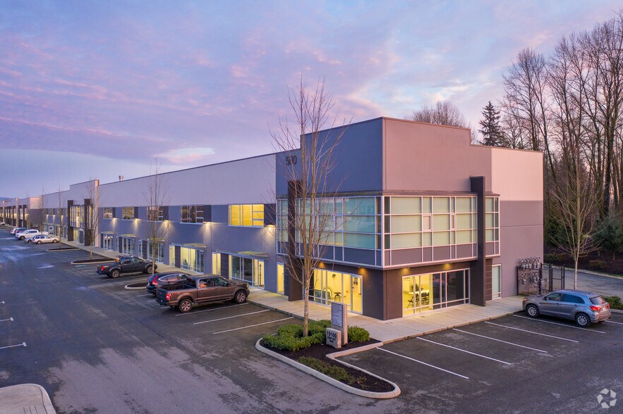 19100 Airport Way, Pitt Meadows, BC for lease - Building Photo - Image 2 of 8