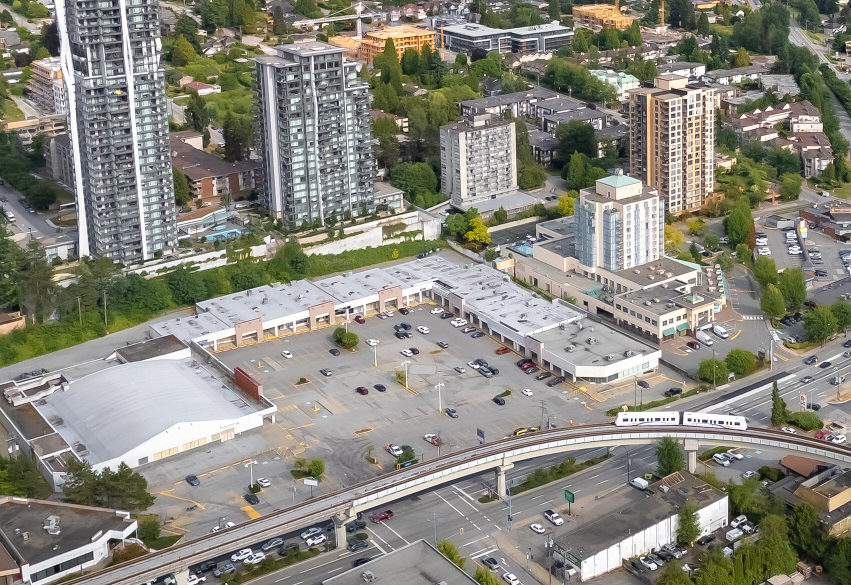 435-455 North Rd, Coquitlam, BC à vendre Photo du bâtiment- Image 1 de 7