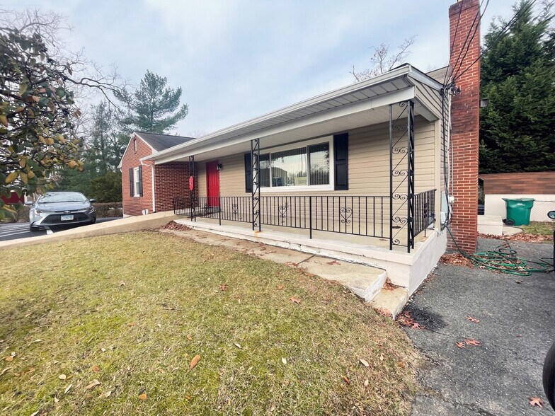 3814 E Joppa Rd, Nottingham, MD à vendre - Photo du bâtiment - Image 2 de 10