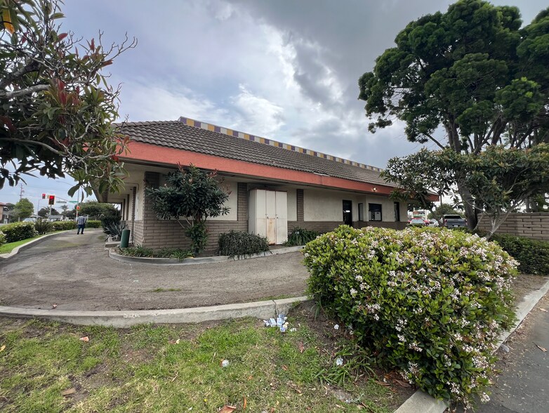 1651 N Broadway, Santa Maria, CA à louer - Photo intérieure - Image 3 de 8