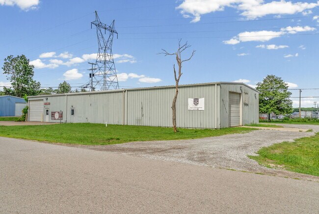 Plus de détails pour 1761 Jardco Dr, Clarksville, TN - Industriel à louer