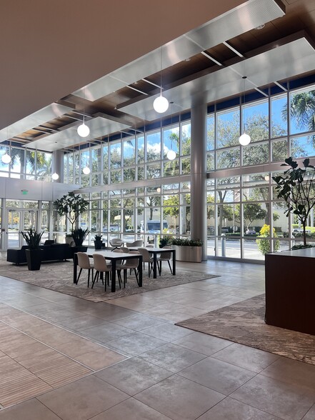 1800 N Military Trl, Boca Raton, FL for lease - Interior Photo - Image 3 of 17